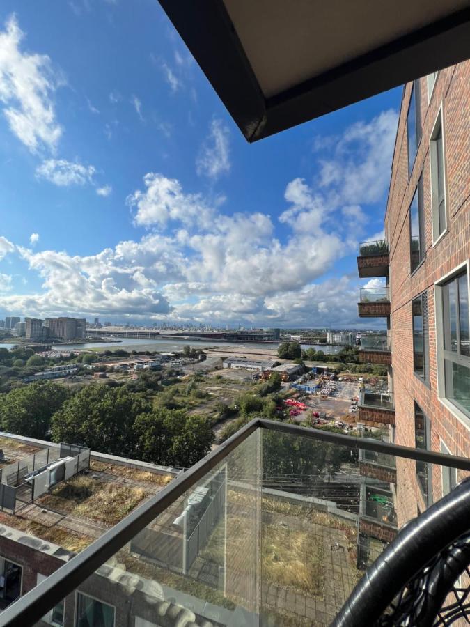 Appartement Cityscape Serenity: 10Th Floor Oasis Near City Airport, Excel & 02 à Londres Extérieur photo